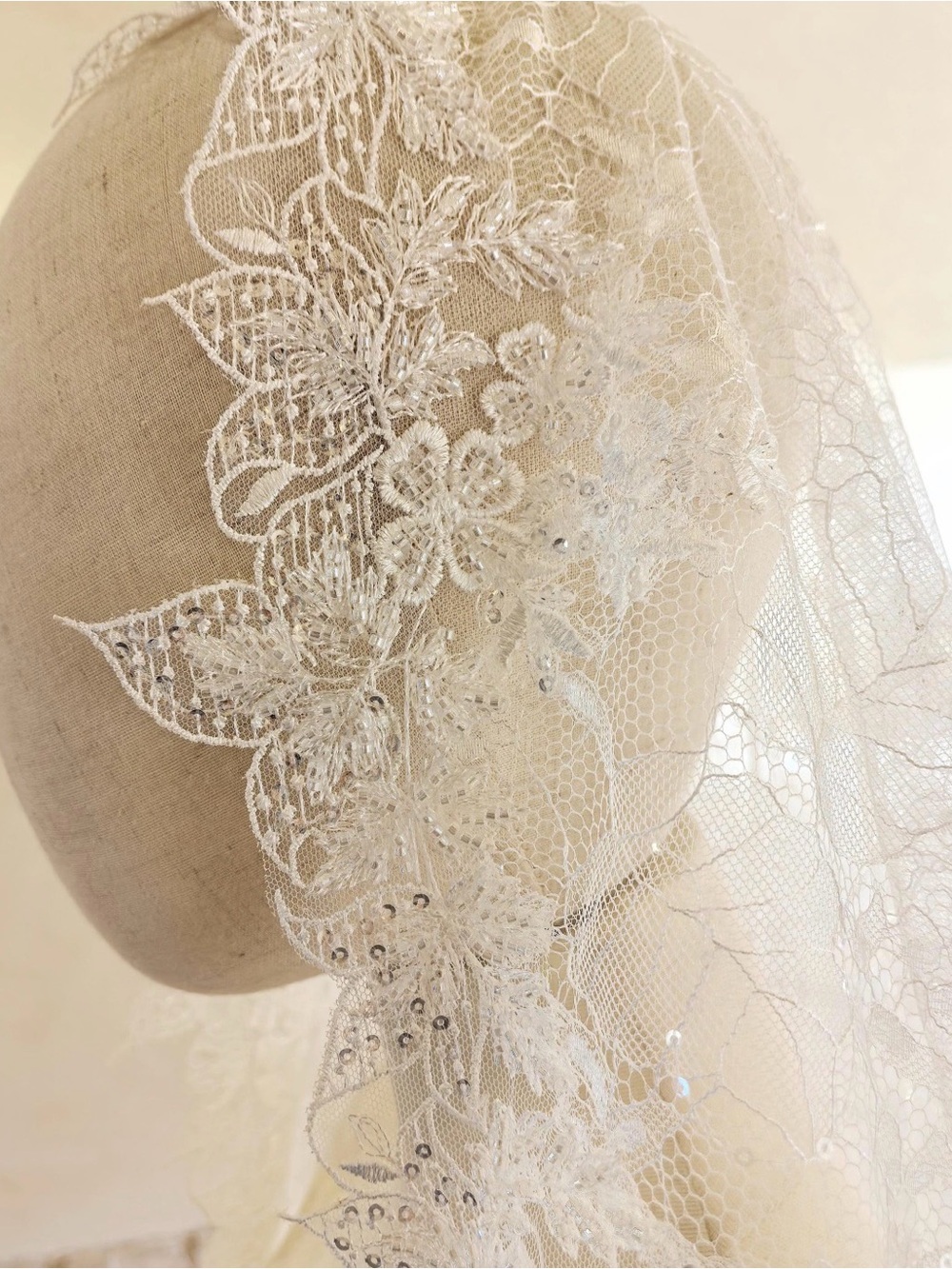 NWT Glitter Lace Beading Lace Trim Mantilla Veil, Sparkle Bridal Veil Mantilla W